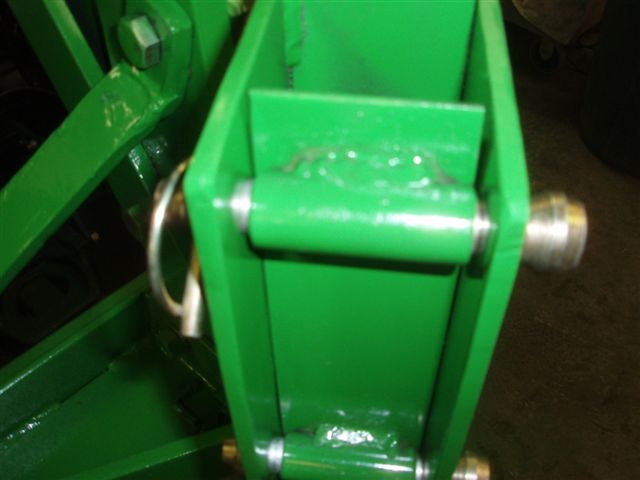 Kidder chute pins.JPG (38765 bytes)